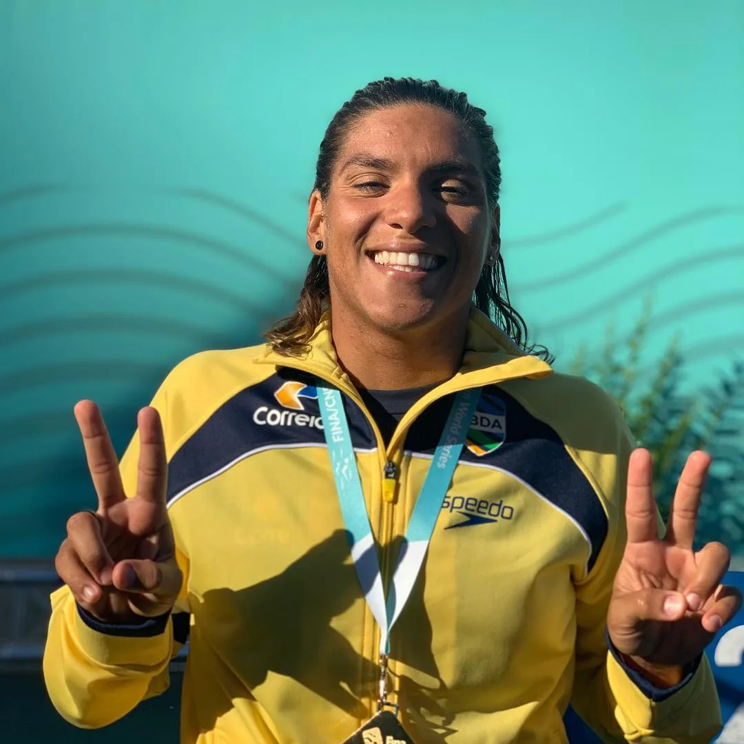 Ana Marcela fatura medalha de bronze no Campeonato Francês de Maratonas Aquáticas