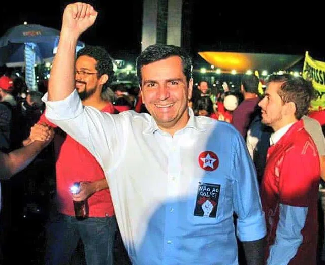 Givaldo ignora desgaste do PT e mantém fidelidade a Dilma