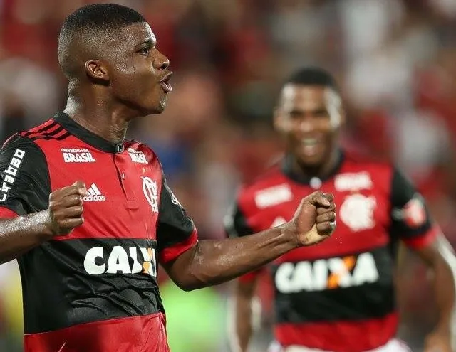 Capixaba abre placar para o Flamengo; time garantiu a classificação nas oitavas da Libertadores