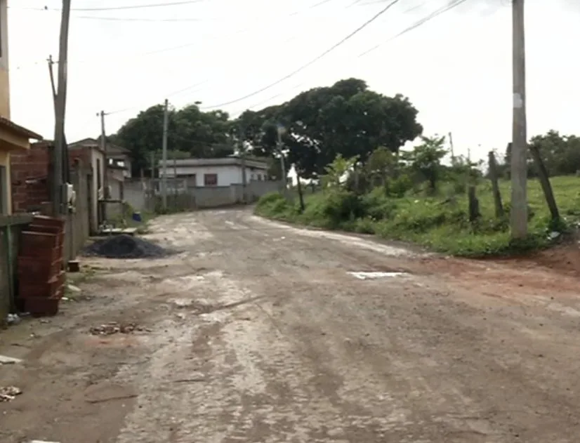 Festa de rua termina com adolescente morto e três feridos em Cariacica