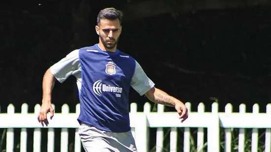 São Paulo oficializa contratação de zagueiro do São Caetano