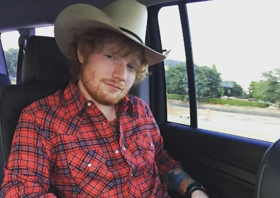 Ed Sheeran surpreende garotinho no programa de Ellen DeGeneres