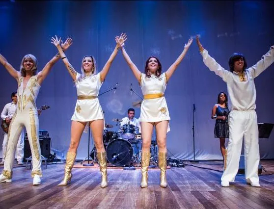 Theatro Carlos Gomes recebe espetáculo de sucesso nacional neste fim de semana