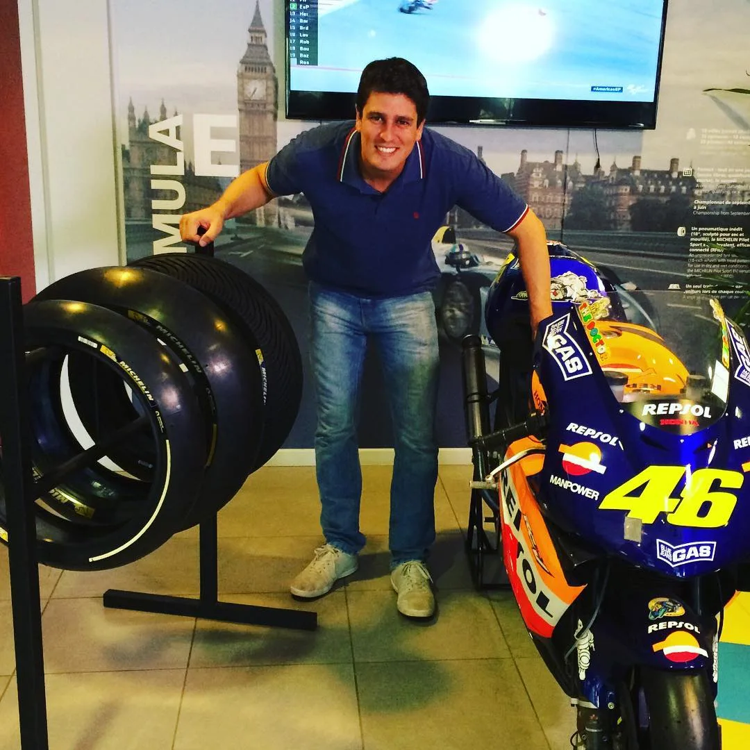 Campeão de motovelocidade Leandro Mello apresenta palestra gratuita em Vitória