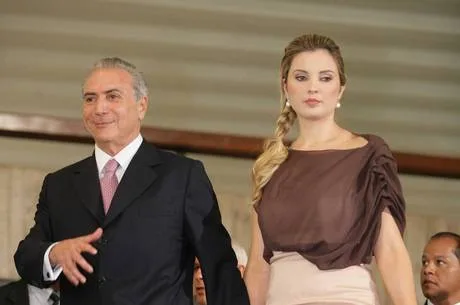 Brasil, Brasília, DF. 01/01/2011. O vice-presidente Michel Temer e sua esposa Marcela Temer chegam ao Palácio do Itamaraty durante a cerimônia de posse da presidente eleita Dilma Rousseff, em Brasília, Distrito Federal. – Crédito:PAULO GIANDALIA/ESTADÃO CONTEÚDO/AE/Codigo imagem:70752