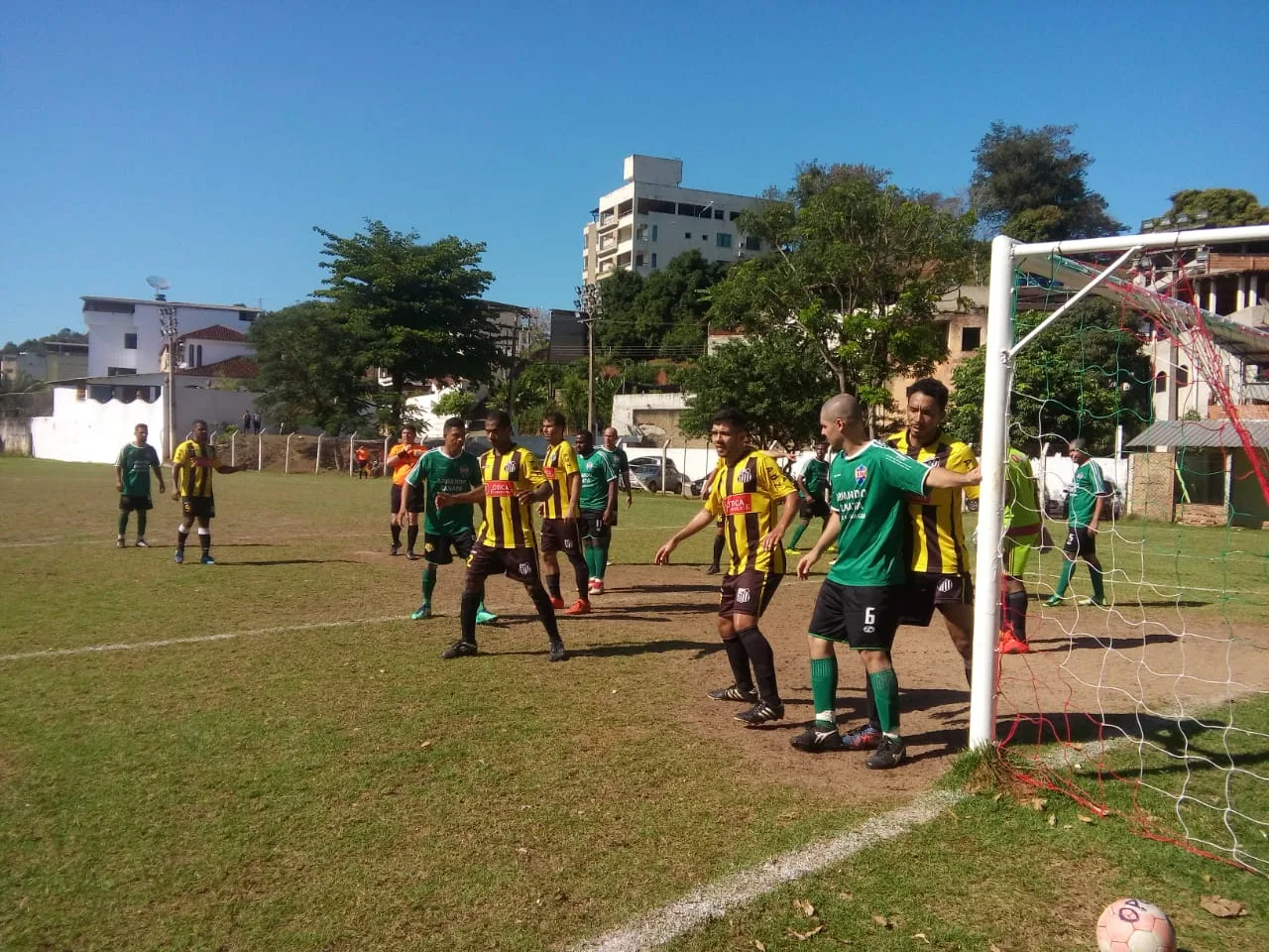 Quatro jogos do Campeonato de Futebol Amador animaram o fim de semana em Cachoeiro