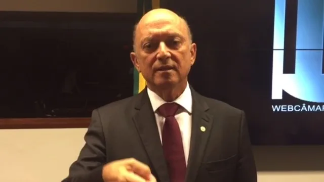 Deputado capixaba rebate acusação de ser “ingrato” por líder do PT na Câmara