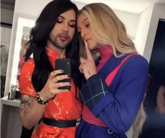 Pabllo Vittar e Samira Close disputam partida de 'Call of Duty' ao vivo