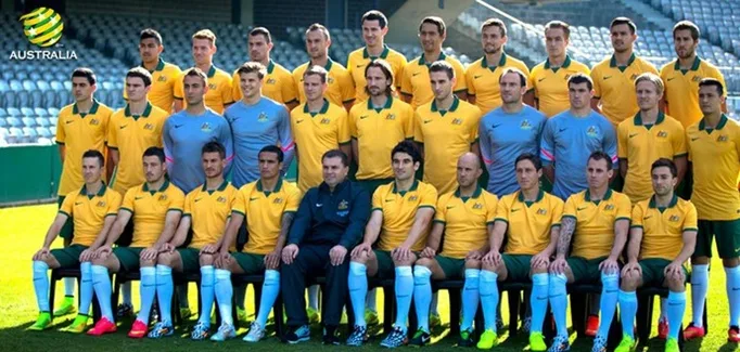 Seleção Australiana, que ficará no ES, posa para foto oficial com os 30 convocados