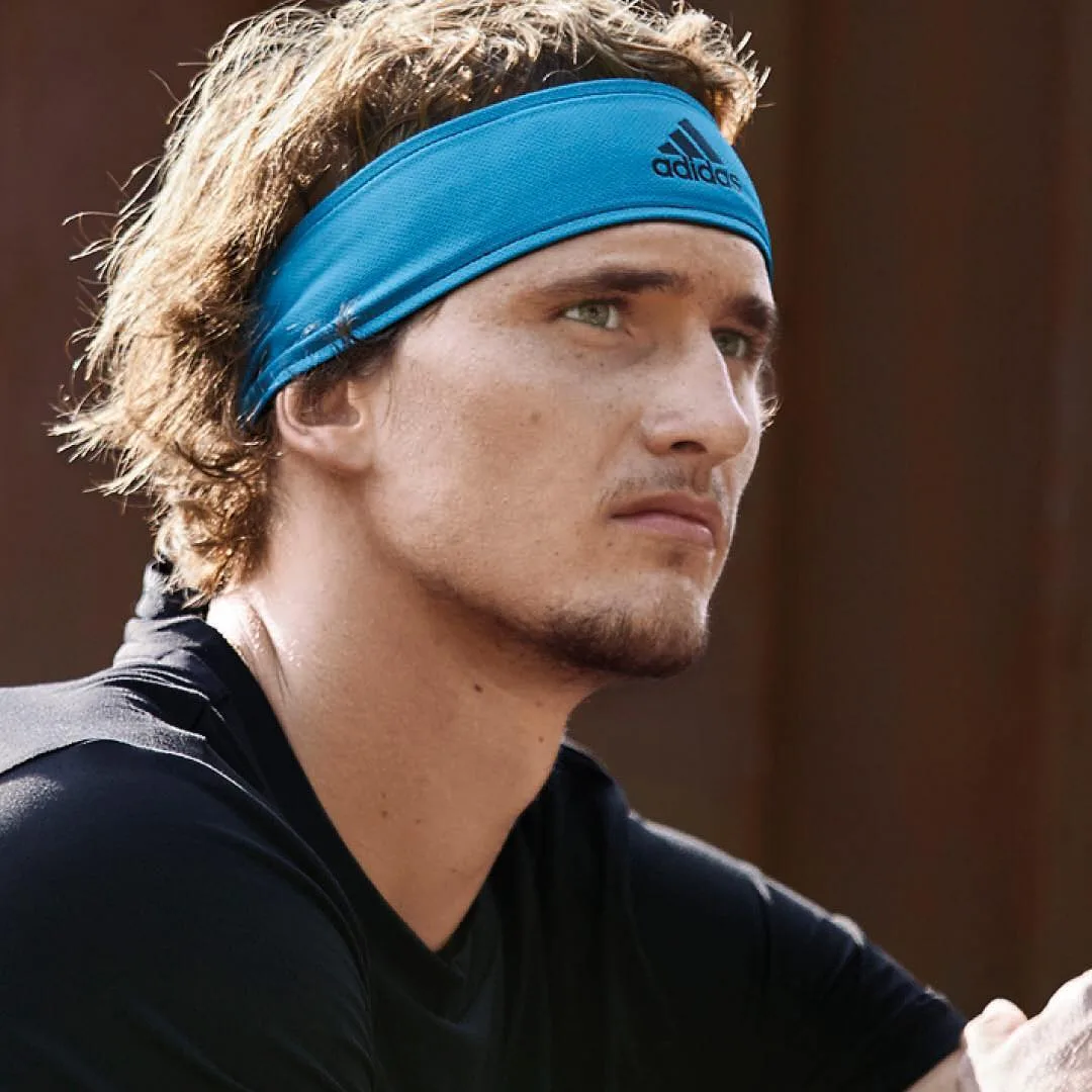 Alexander Zverev é eliminado e Tsitsipas vence na estreia na Basileia