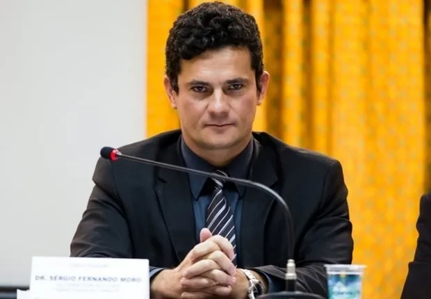 Sergio Moro quebra sigilo de e-mail funcional de Bendine