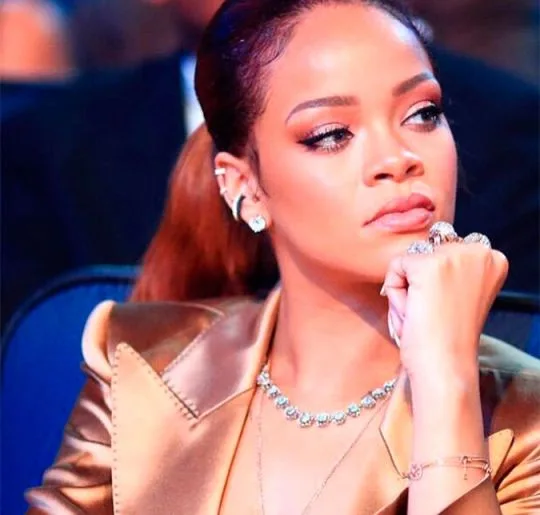 Rihanna se junta ao time do The Voice