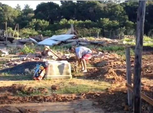 Famílias são encaminhadas para Centro Comunitário após reintegração de posse de terreno na Serra