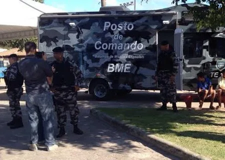 BME faz operação contra o tráfico em bairro onde mora suspeito de matar soldado