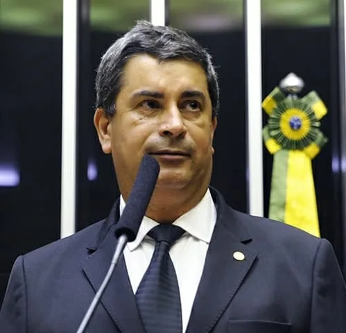 Conselho instaura processos contra sete deputados do PSL