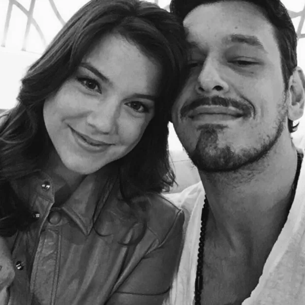 João Vicente de Castro e Alice Wegmann são vistos juntos em festa