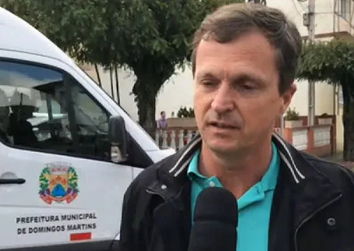 Coordenador não viajou com grupo de dança do ES para cuidar da mãe Coordenador não viajou com grupo de dança do ES para cuidar da mãe