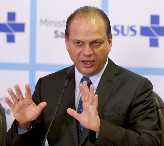 Brasília - O ministro da Saúde, Ricardo Barros, concede sua primeira entrevista coletiva à imprensa sobre assuntos relacionados à pasta (Wilson Dias/Agência Brasil)