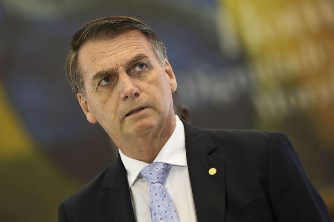 Ministros acompanham Bolsonaro em visita ao ES