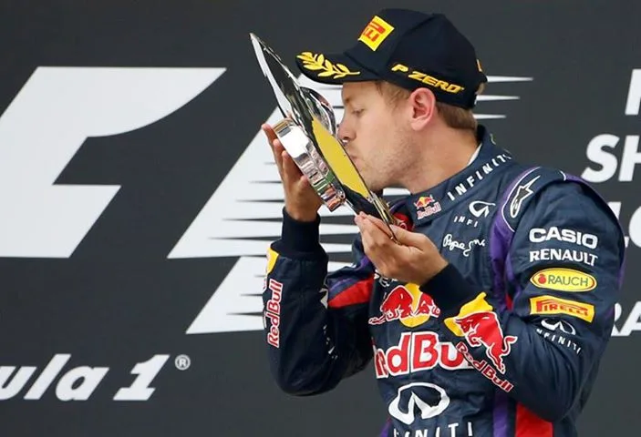 Vettel surpreende e é o mais rápido do 2º treino livre na Áustria