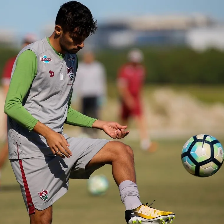 Gustavo Scarpa comemora ano sem problemas jurídicos no Palmeiras