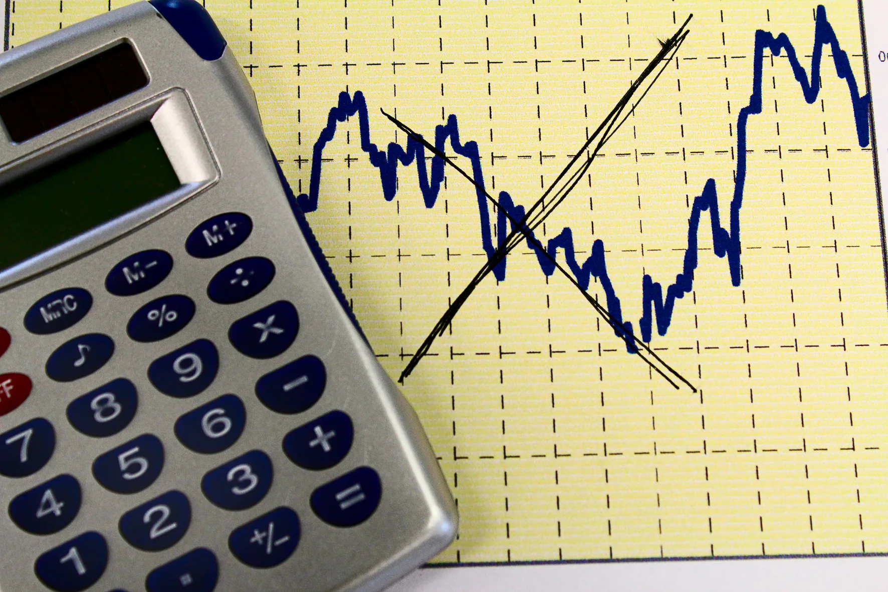 Decisão sobre meta fiscal fica para segunda-feira (14)