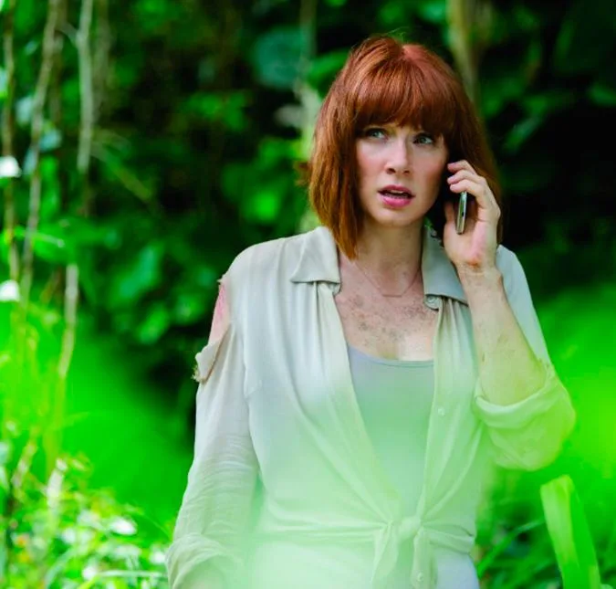 Atriz de Jurassic World: O Mundo é Dos Dinossauros se orgulha de correr de salto