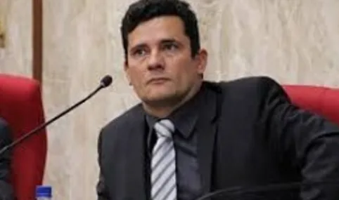 Roberto Teixeira pede a Moro adiamento de interrogatório pela segunda vez