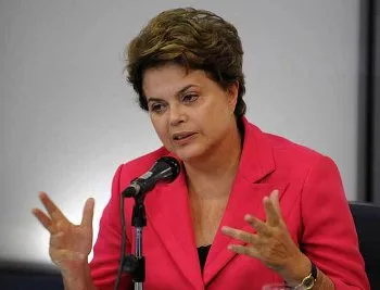 Dilma: Copa dura apenas um mês; benefícios ficam para toda a vida