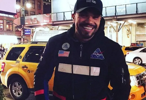 Chris Brown compartilha foto de Naldo e cantor brasileiro se emociona