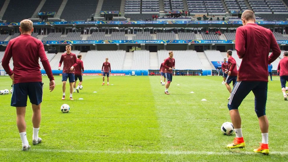 Russia’s players attend a training session in Villeneuve-d’Ascq, near Lille, northern France, on June 14, 2016, on the eve of their Euro 2016 group B football match against Slovakia. / AFP / JOE KLAMAR (Photo credit should read JOE KLAMAR/AFP/Getty Images)