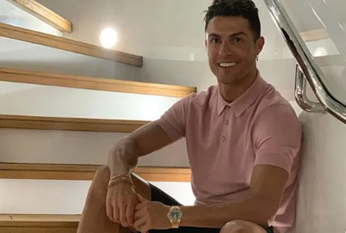 Cristiano Ronaldo deixa gorjeta de R$ 87 mil em resort