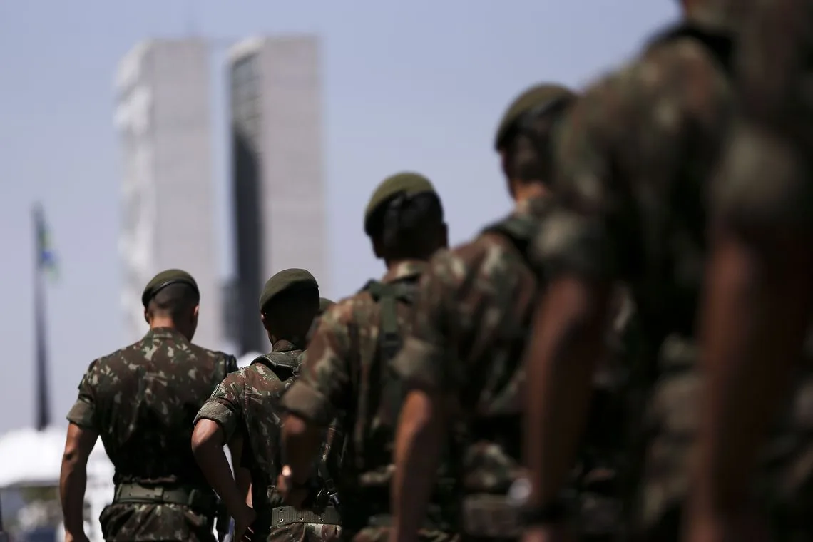 Preparativos finais para o desfile de 7 de Setembro, na Esplanada dos Ministérios.