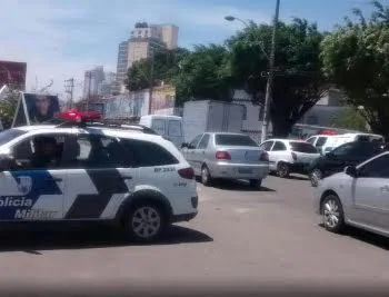 Dois são executados em plena luz do dia próximo à Terceira Ponte, em VV