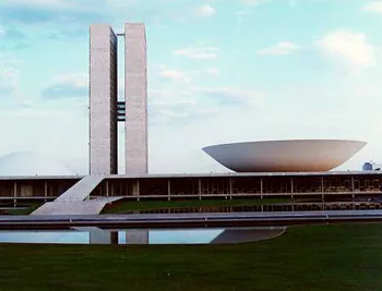 Senadores querem 'acelerar' votação da reforma do ICMS