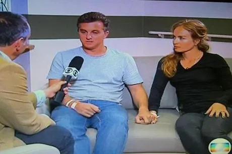 Luciano Huck e Angélica relatam os momentos de pânico no avião