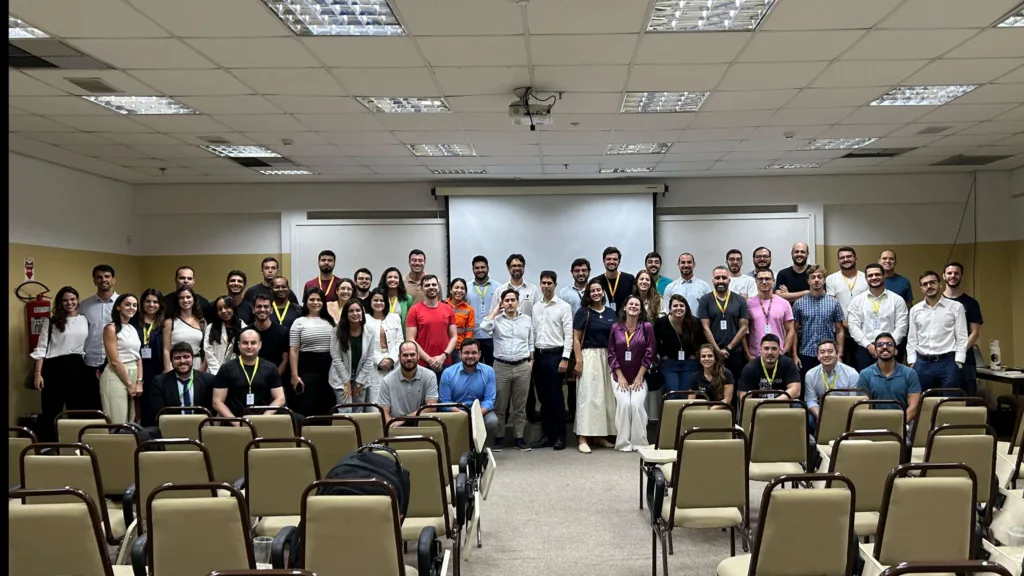 O Instituto Líderes do Amanhã recebeu Fernando Cinelli, fundador da Apex