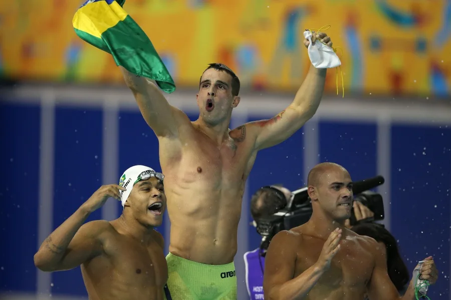 Revezamento 4x100m medley masculino do Brasil vai à final com 7º tempo