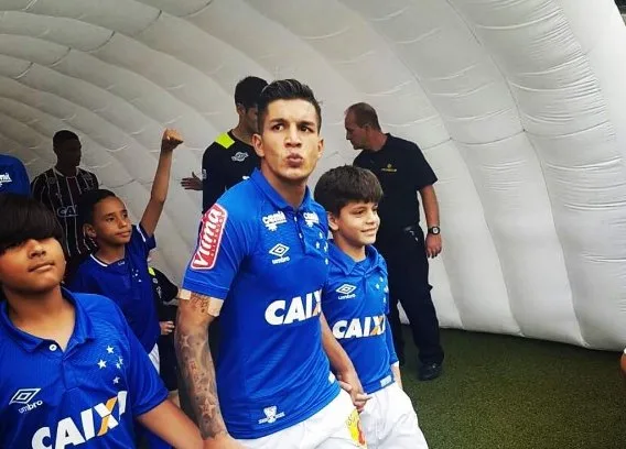 Romero celebra primeiro ano no Cruzeiro e quer vitória para fechar a temporada