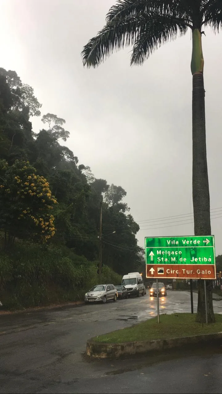 Chuva continua a cair até quarta-feira na região serrana