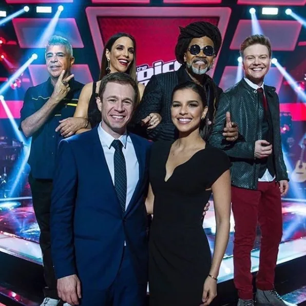 Ivete Sangalo se emociona ao encontrar ex-colega de juventude no 'The Voice'