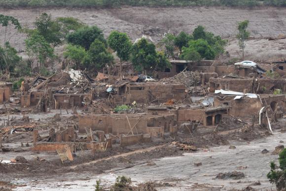 Liminar suspende temporariamente inquérito sobre tragédia em Mariana