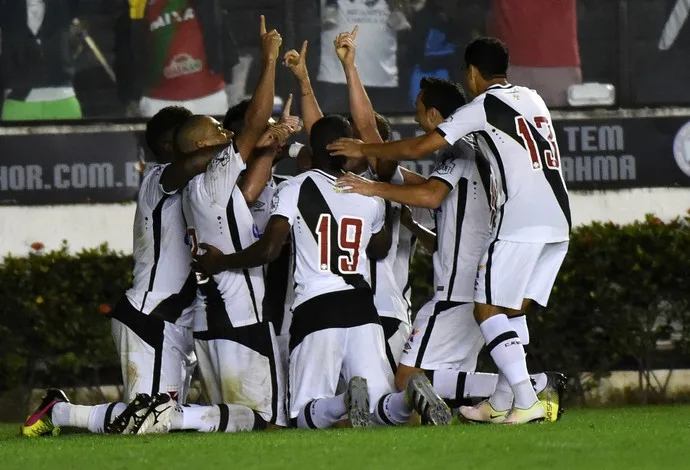 Vasco enfrenta o Luverdense com time reserva e só pensa na Copa do Brasil