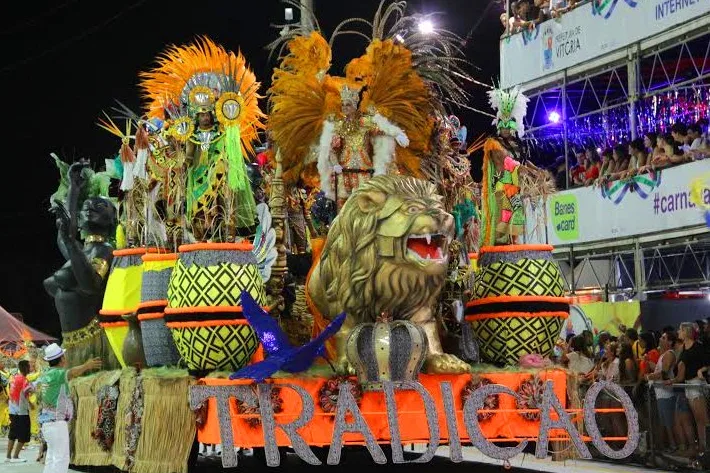 É hoje! Com entrada gratuita, Escolas do Grupo de Acesso B abrem o Carnaval de Vitória