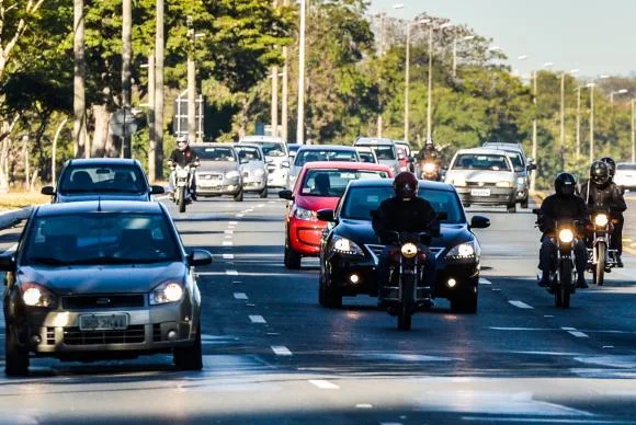 “Tá Ligado”: Campanha para o uso do farol aceso continua até o fim de semana