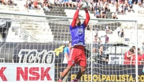 Goleiro Aranha reconhece dificuldade para reverter o placar e afirma que Ponte Preta não repetirá atuação de Campinas