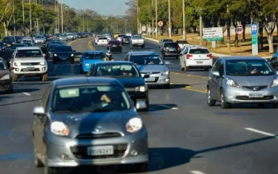 Vendas de carros voltam a subir depois de 26 meses