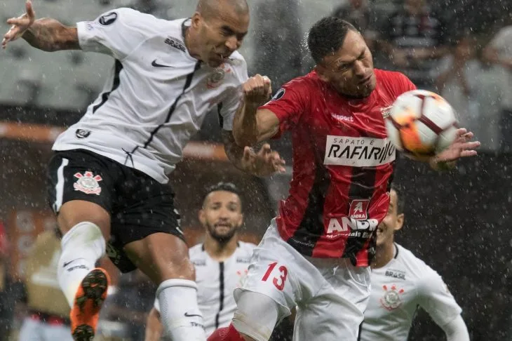 Em 150º jogo pelo Corinthians, Rodriguinho destaca bom início na Libertadores