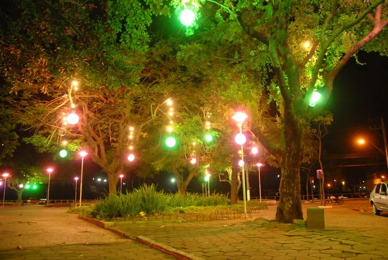 Iluminação de natal da Praça Getúlio Vargas