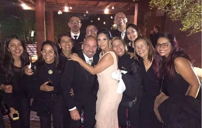 Aos 57 anos, Gretchen oficializa união com Carlos Marques e se casa pela 17ª vez